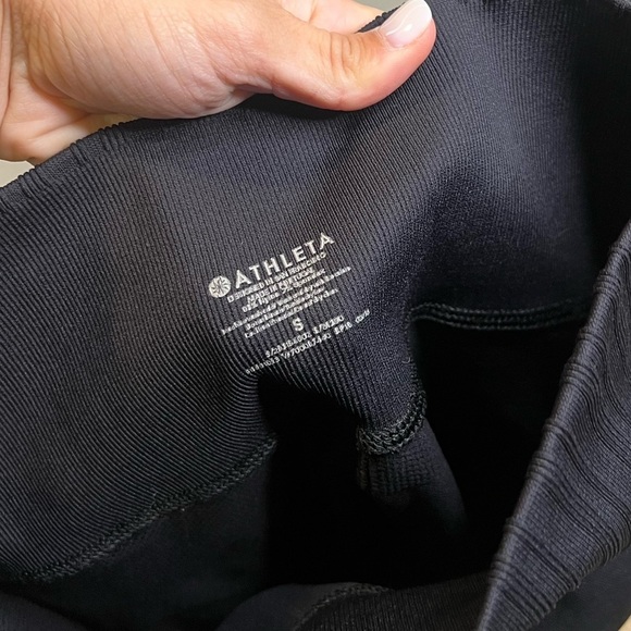 Athelta black seamless perforated mesh fitted leggings ribbed band - Picture 10 of 11